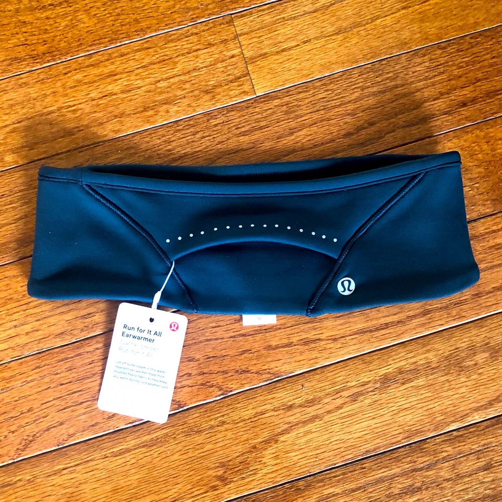 NWT Lululemon Run for It All Earwarmer